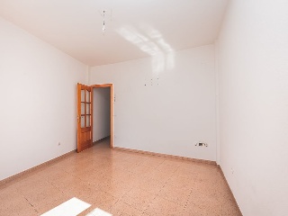 Vivienda en Avenida Trujillo 23