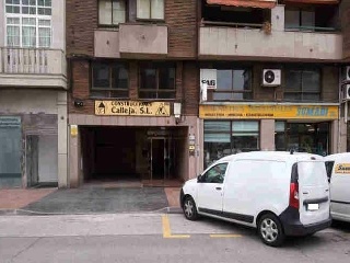 Oficina en Av América  18