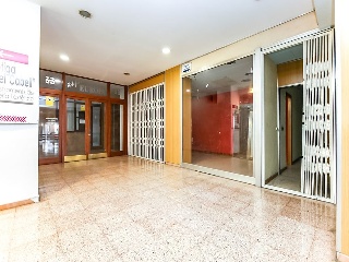 Local en Av Prat de la Riba  5
