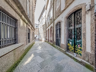 Local en C/ Algalia de Arriba 36