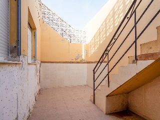 Vivienda en C/ Antonio Serrano  18