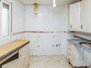 Piso con garaje en la Gangosa 34