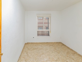 Piso con garaje en la Gangosa 43