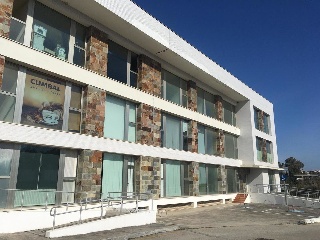 Conjunto de oficinas y plazas de garaje en Av Las Golondrinas 2