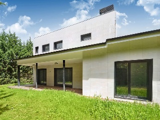 Chalet independiente en C/ Gurimendi - Eguès, Navarra - 31