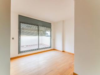 Promoción de viviendas con garajes y trasteros en Bell-lloc d´Urgell 34