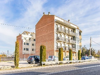 Promoción de viviendas con garajes y trasteros en Bell-lloc d´Urgell 43