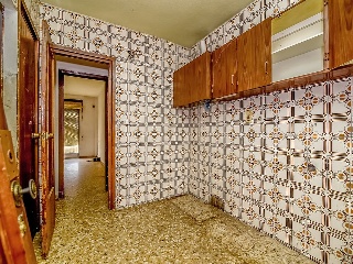 Piso en C/ Saavedra Fajardo 13