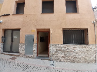 Pisos y local en sótano en C/ Rectoría 15