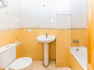 Piso con garaje en C/ Río Jándula 22