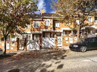 Chalet adosado en C/ Pablo Neruda 12