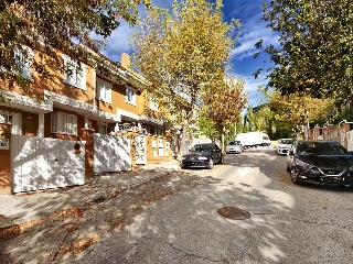 Chalet adosado en C/ Pablo Neruda 14