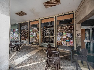 Local en C/ Cánovas del Castillo  34