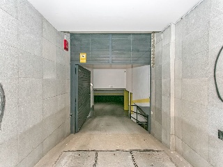 Piso y Garajes en C/ Saragossa, Barcelona 39