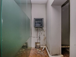Local en C/ Paris  16