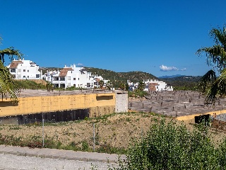 Edificio en construcción en Urbanización Alcaidesa 15