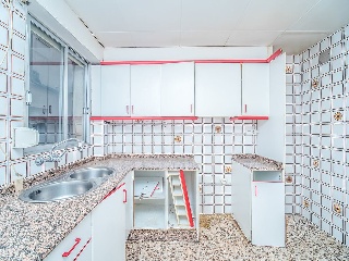 Vivienda en C/ Hernán Cortés 65