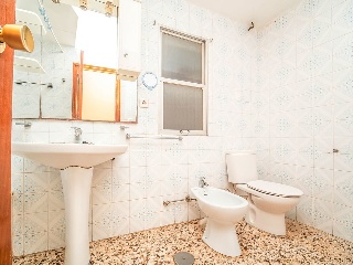 Vivienda en C/ Hernán Cortés 72