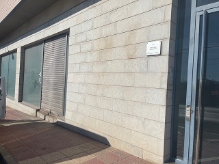 Locales en Ctra Alicante 18