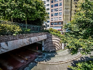 Garaje en Av Enrique Salgado Torres 30