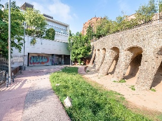 Local en C/ Bellesguard 42