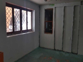 64390-0001 12