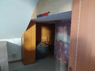 Local y oficina en Av Pardo, Navia  16