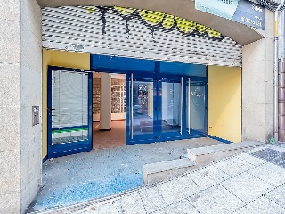 Local en C/ San Pedro de Menzonzo, Santiago de Compostela (Coruña (A))  41