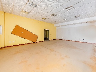 Local en C/ San Pedro de Menzonzo, Santiago de Compostela (Coruña (A))  65