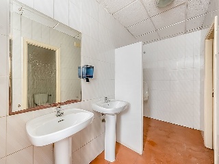 Local en C/ San Pedro de Menzonzo, Santiago de Compostela (Coruña (A))  71
