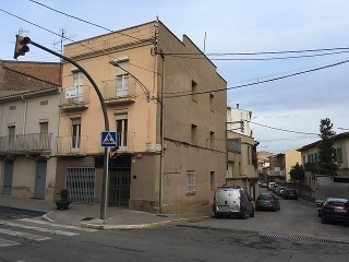 Edificio en Navàs 9