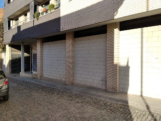 Local Comercial en C/ Nuestra Señora Montserrat 9