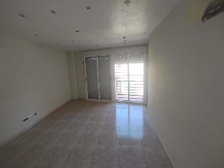 Piso en C/ Montseny 35
