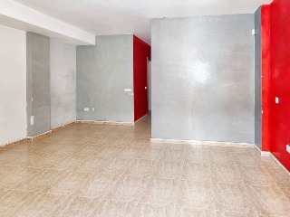Vivienda adosada en C/ Pintor Saura Mira 32