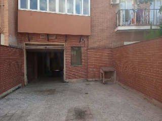 Edificio de oficinas en Tr de Madrid 28