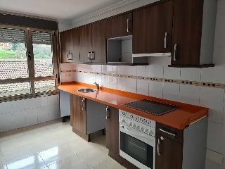 Piso en Av Sama 24