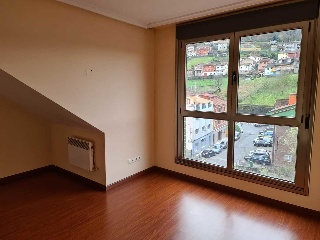 Piso en Av Sama 27