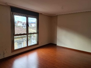 Piso en Av Sama 28