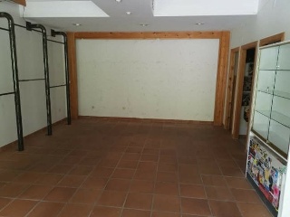Local en C/ Escalar Ag. Astún  20