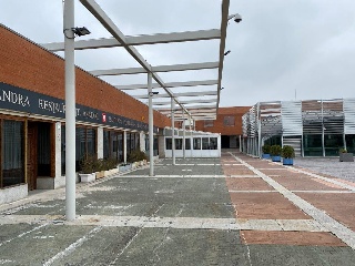 Espacio de terraza de ocio en Av de España, Alcobendas (Madrid)  14