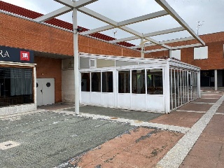 Espacio de terraza de ocio en Av de España, Alcobendas (Madrid)  16