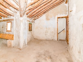 Casa adosada en C/ Esteban Tomás 52