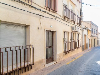 Casa adosada en C/ Esteban Tomás 56