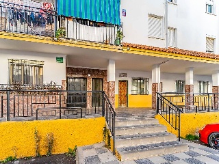 Piso en C/ Jimera de Libar 36