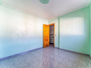 Piso en C/ Jimera de Libar 49
