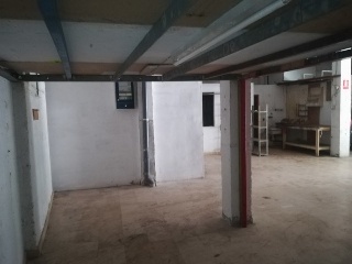 Local en Av Cieza  28