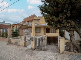 Chalet Adosado en C/ Esplandiu 46