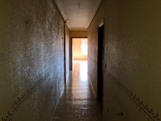 Piso con anejos en Av Reyes Católicos 28