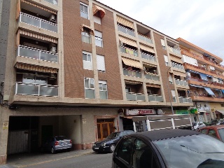 Local y garajes en Av Alfonso XIII 17