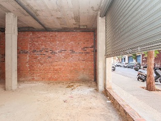 Local en C/ Antoni Bofarrull  13